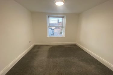 1 bed flat, North Road East, North Hill, Plymouth, PL46AS - Image 4